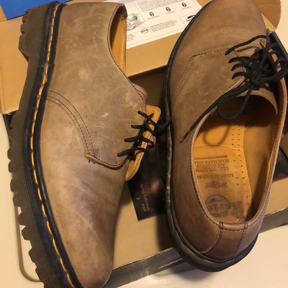 Men’s Dr Martens. Used. Size 9. - Picture 5 of 6